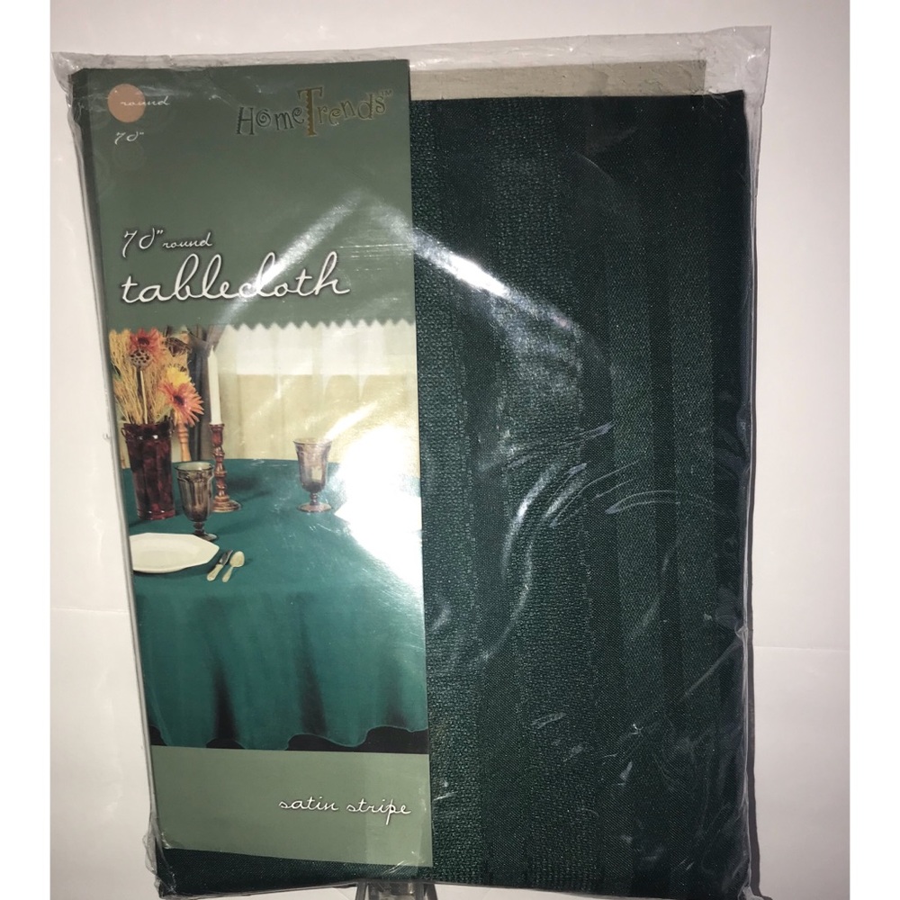 Hometrends round tablecloth green